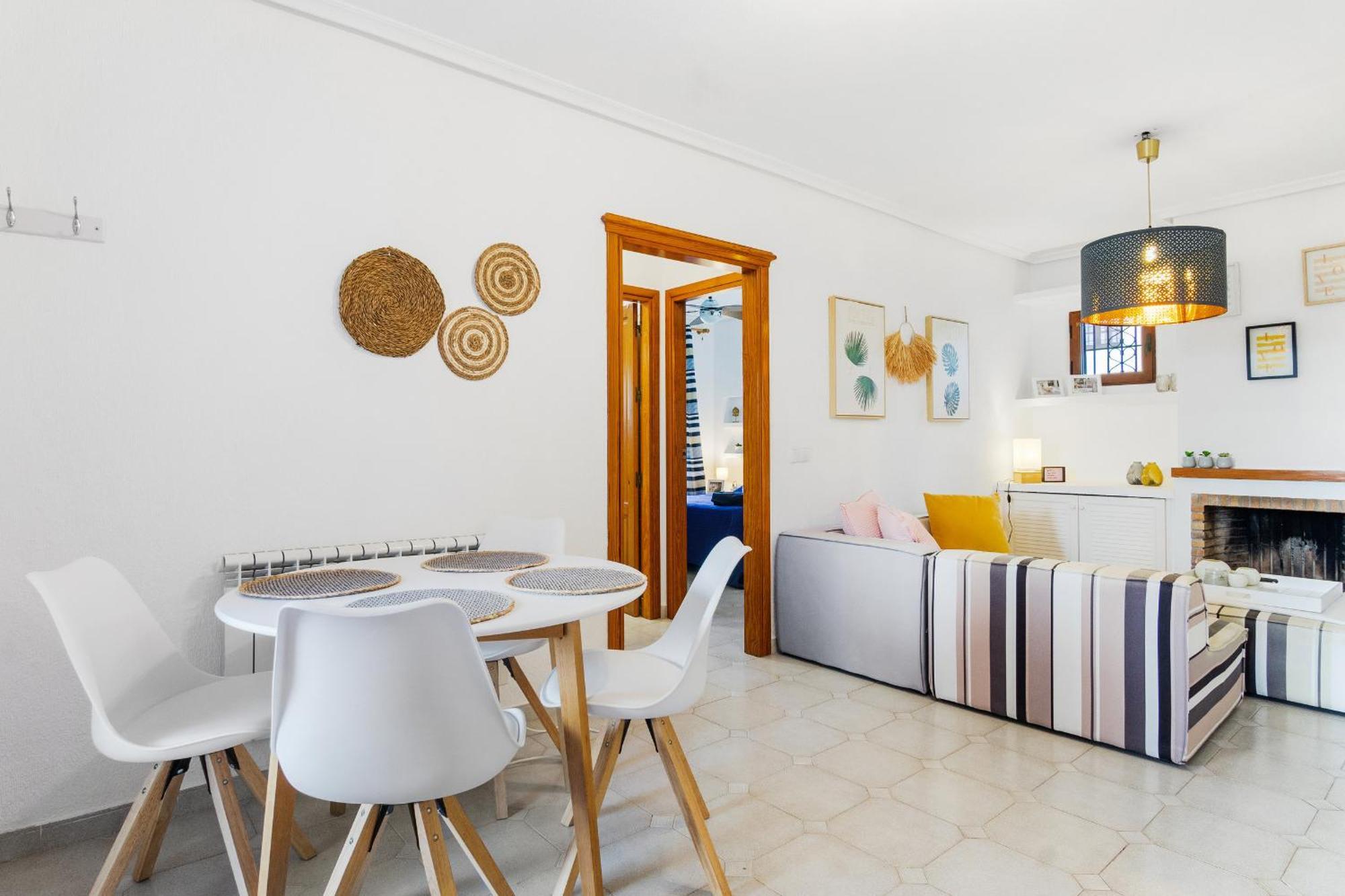 Refugio By The Sea Apartment โอริอุเอลา ภายนอก รูปภาพ