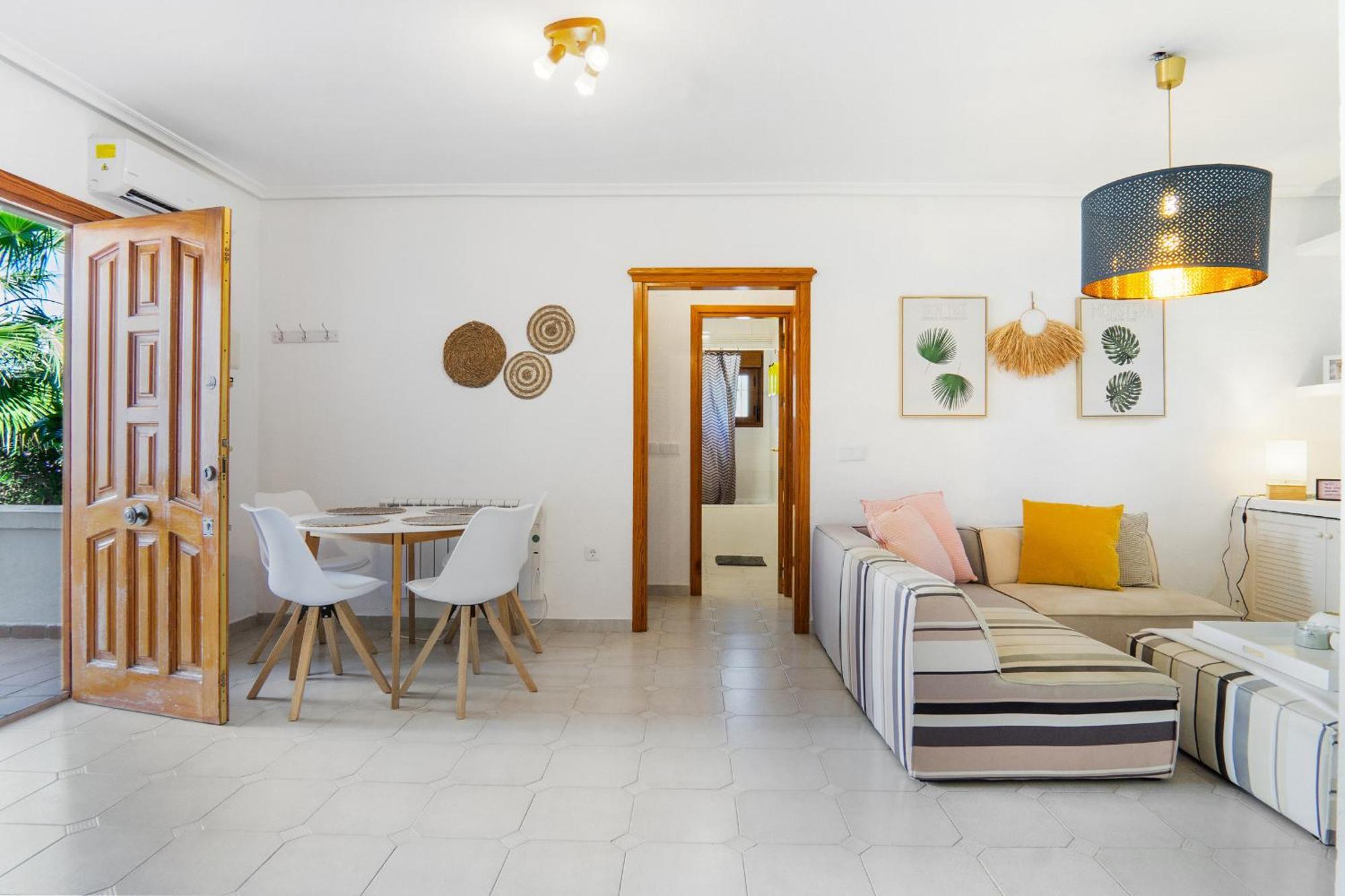 Refugio By The Sea Apartment โอริอุเอลา ภายนอก รูปภาพ